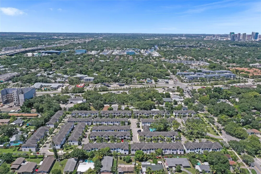 2805 SW 17 Avenue #0 Fort Lauderdale, FL 33315