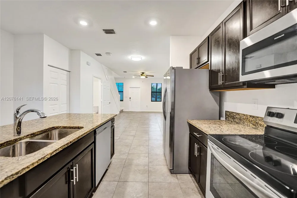 2805 SW 17 Avenue #0 Fort Lauderdale, FL 33315