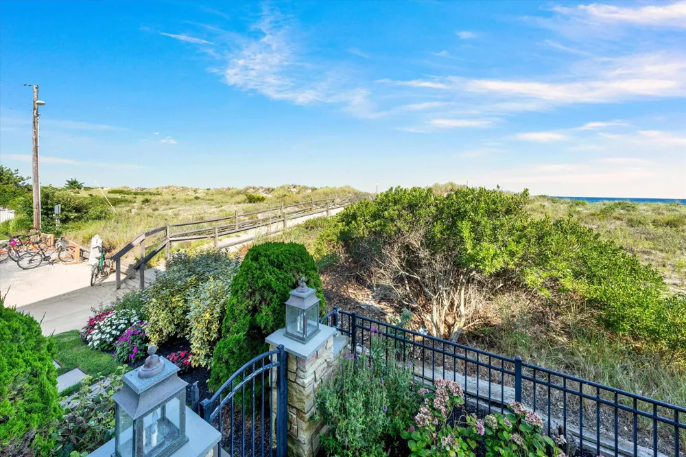 25 100th Street Stone Harbor, NJ 08247