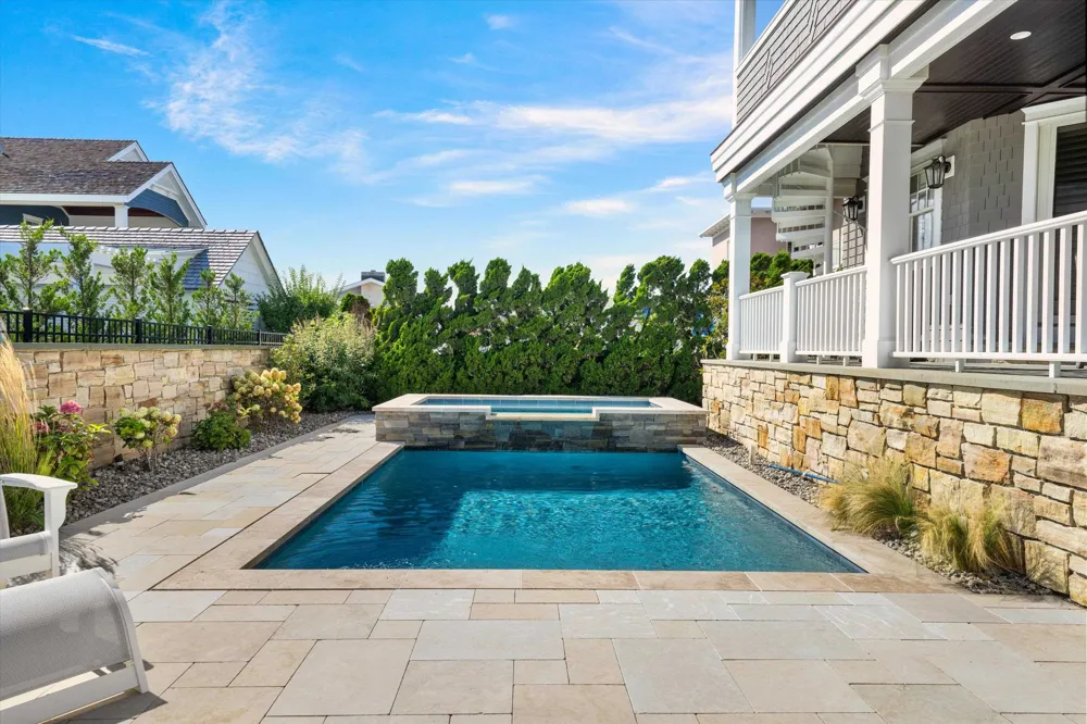25 100th Street Stone Harbor, NJ 08247