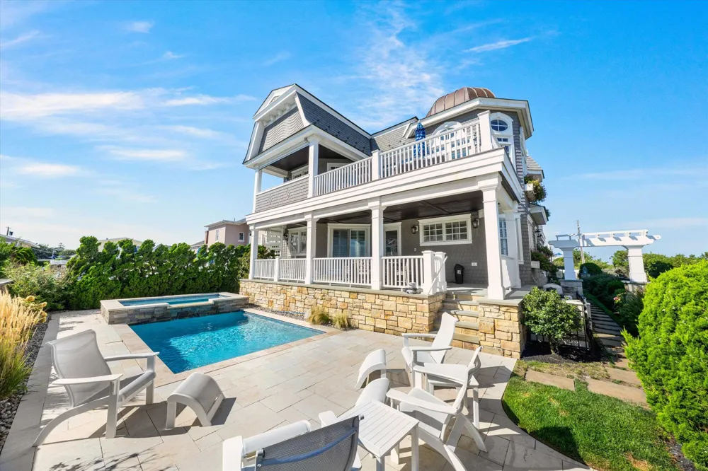25 100th Street Stone Harbor, NJ 08247
