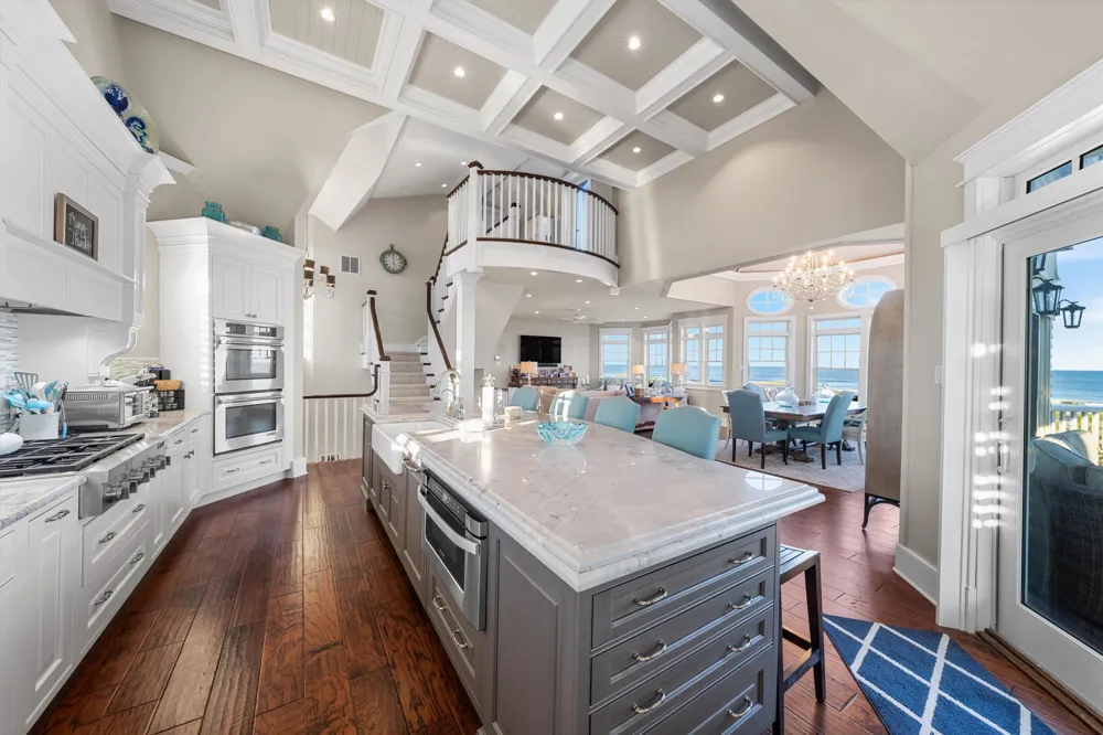25 100th Street Stone Harbor, NJ 08247