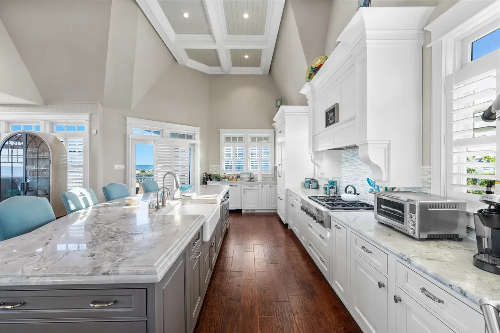25 100th Street Stone Harbor, NJ 08247