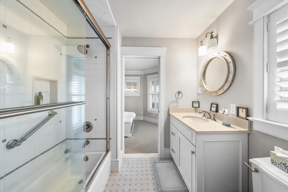 25 100th Street Stone Harbor, NJ 08247