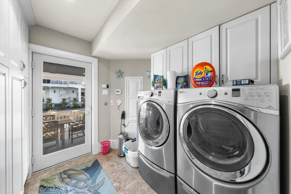 25 100th Street Stone Harbor, NJ 08247