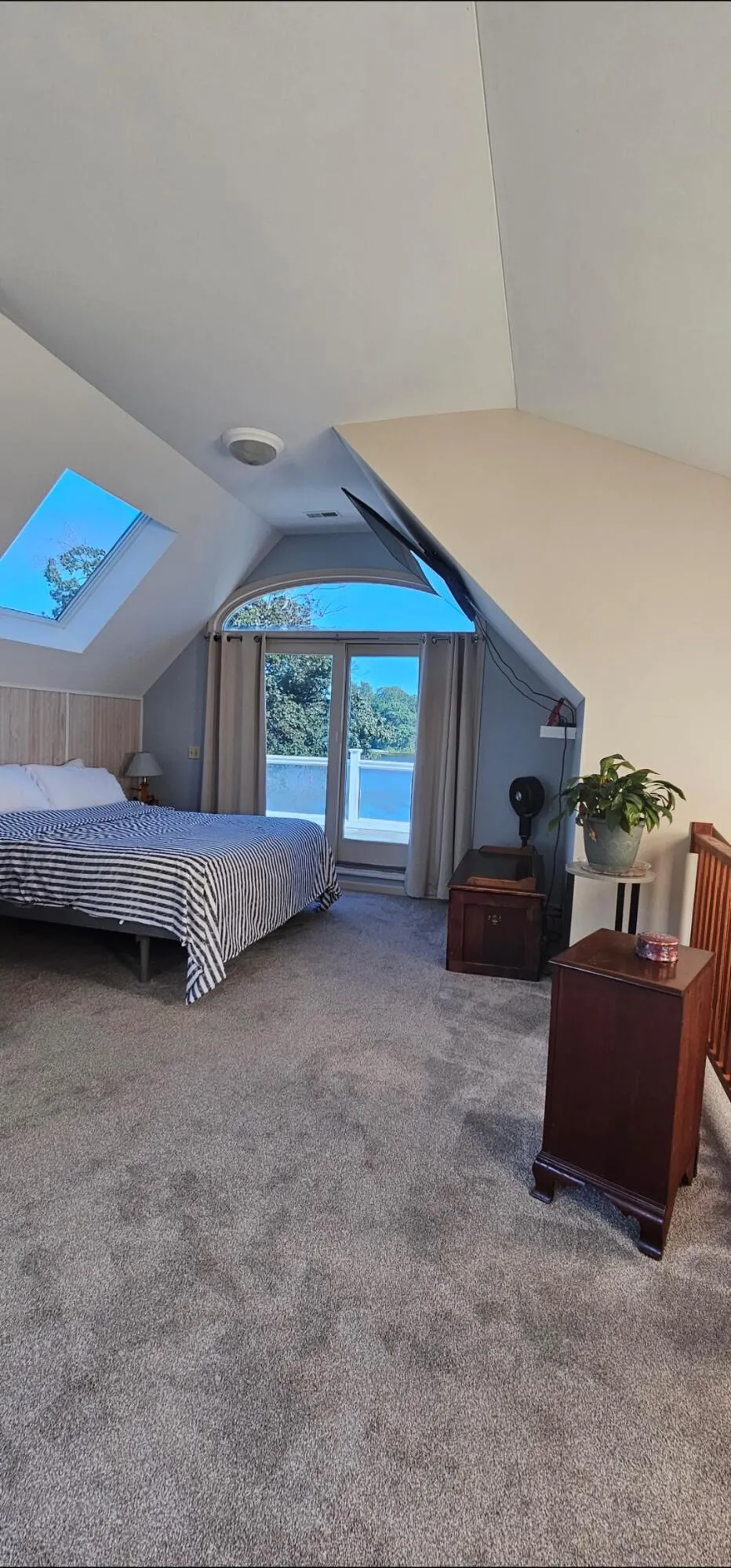 227 Lakeview Drive Walkerton, IN 46574