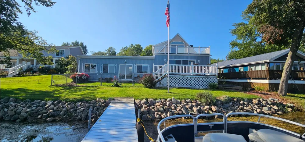 227 Lakeview Drive Walkerton, IN 46574
