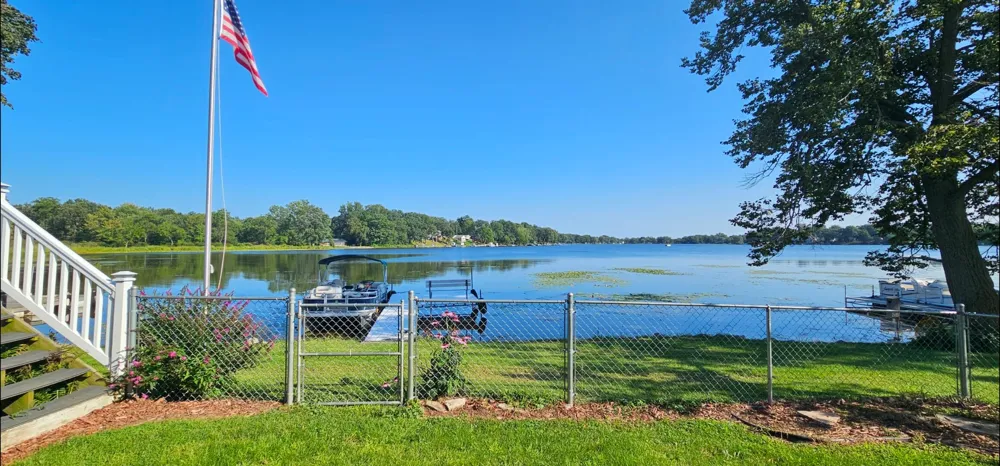 227 Lakeview Drive Walkerton, IN 46574