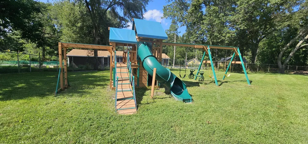227 Lakeview Drive Walkerton, IN 46574
