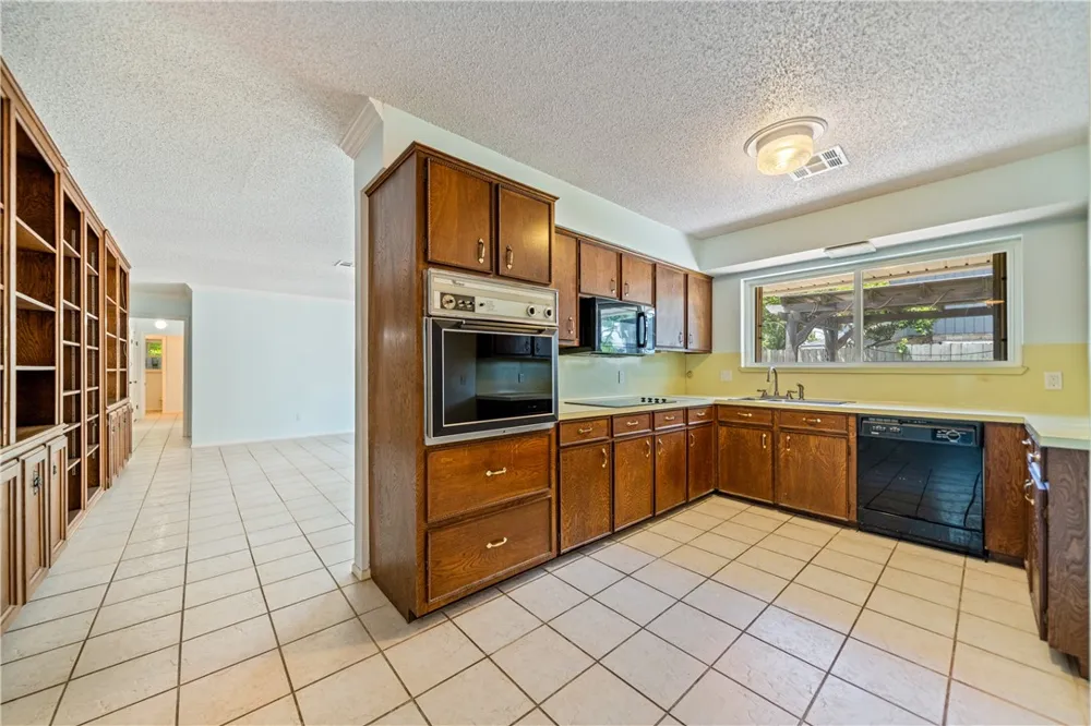 4518 CONGRESSIONAL DRIVE Corpus Christi, TX 78413