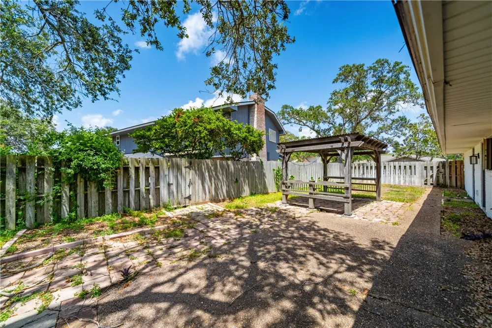 4518 CONGRESSIONAL DRIVE Corpus Christi, TX 78413