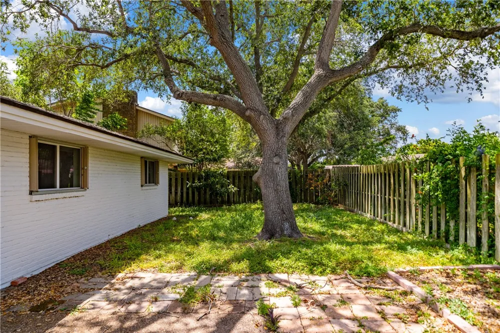 4518 CONGRESSIONAL DRIVE Corpus Christi, TX 78413