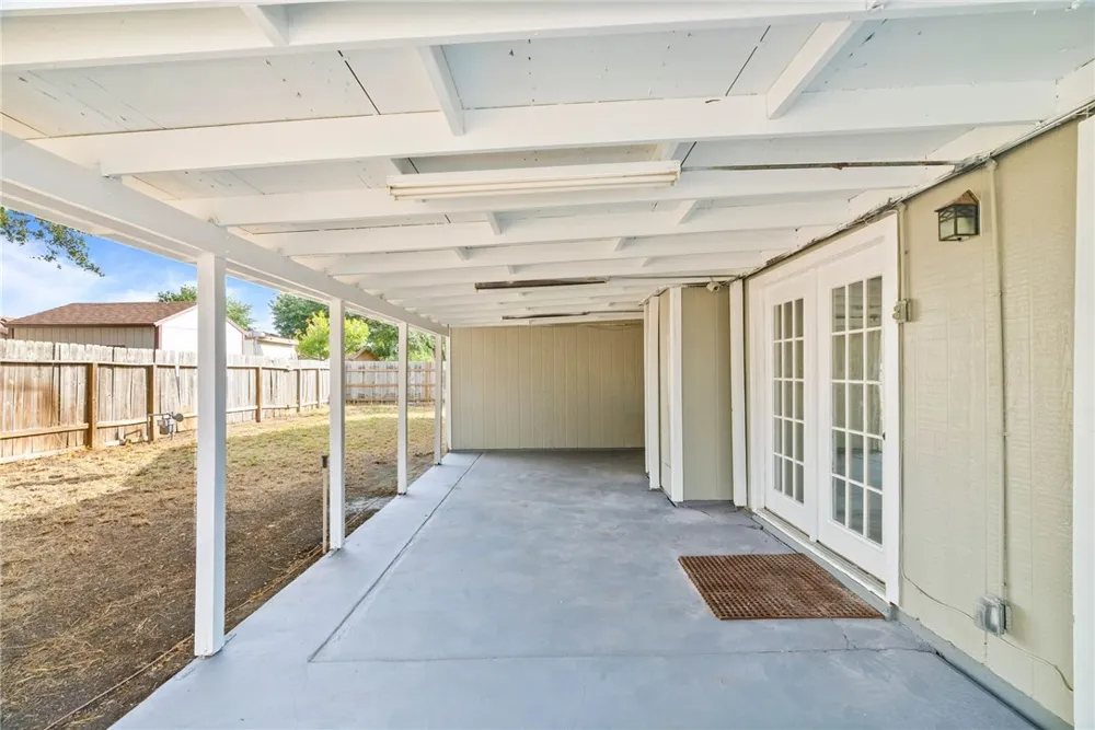 1806 Brazos Drive Corpus Christi, TX 78412
