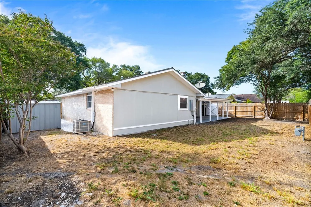 1806 Brazos Drive Corpus Christi, TX 78412
