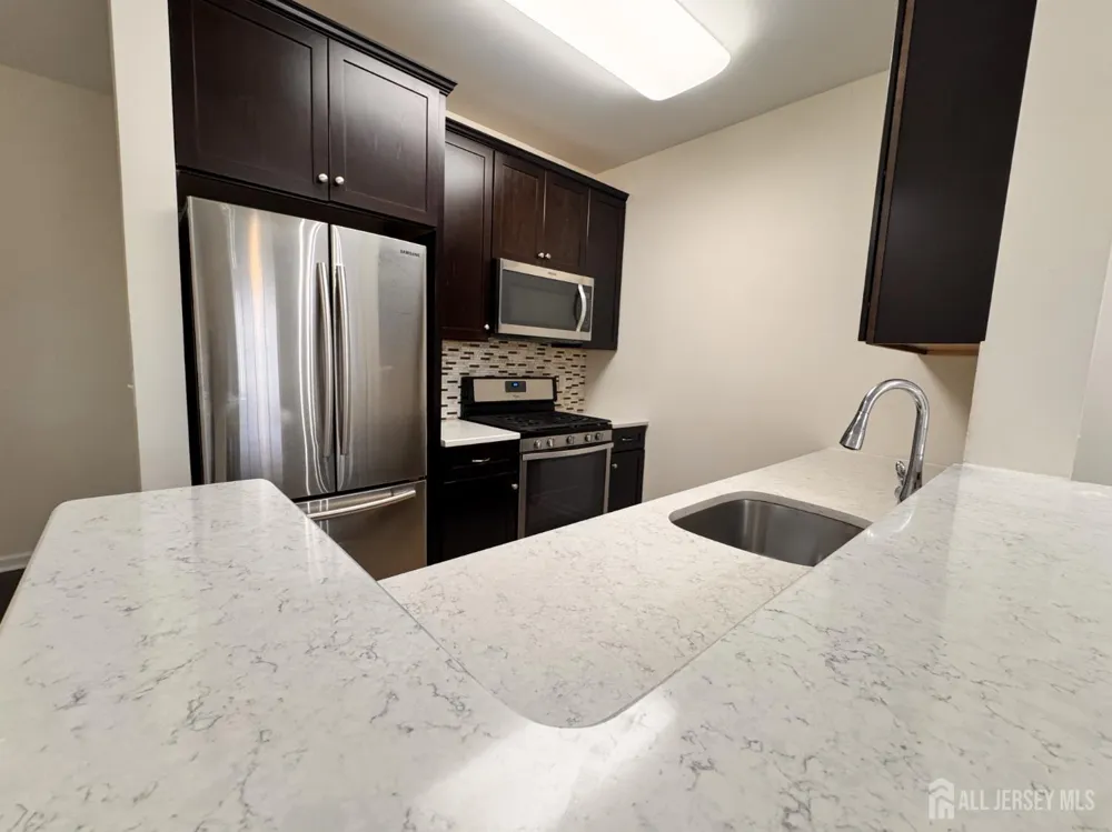 618 Strassle Way South Plainfield, NJ 07080