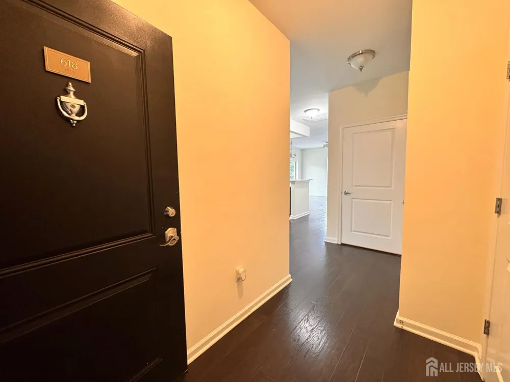 618 Strassle Way South Plainfield, NJ 07080