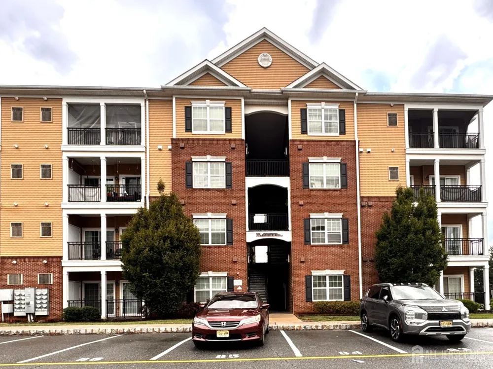 618 Strassle Way South Plainfield, NJ 07080