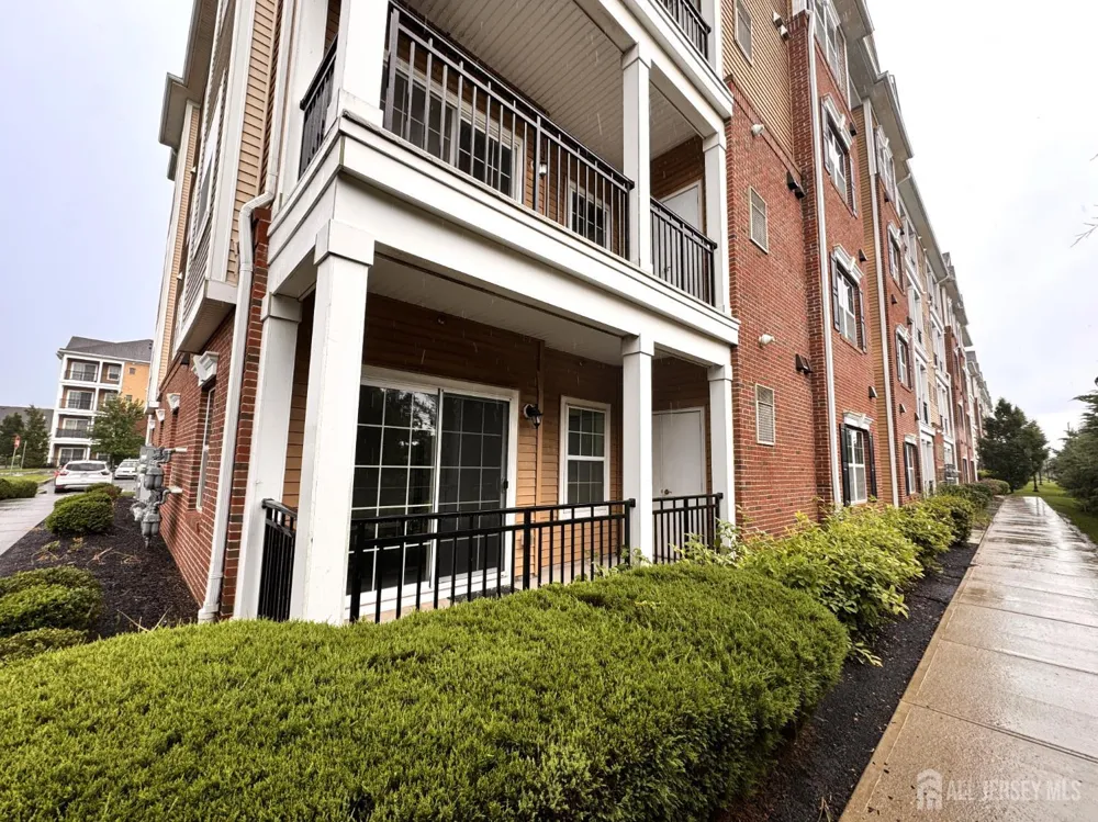 618 Strassle Way South Plainfield, NJ 07080