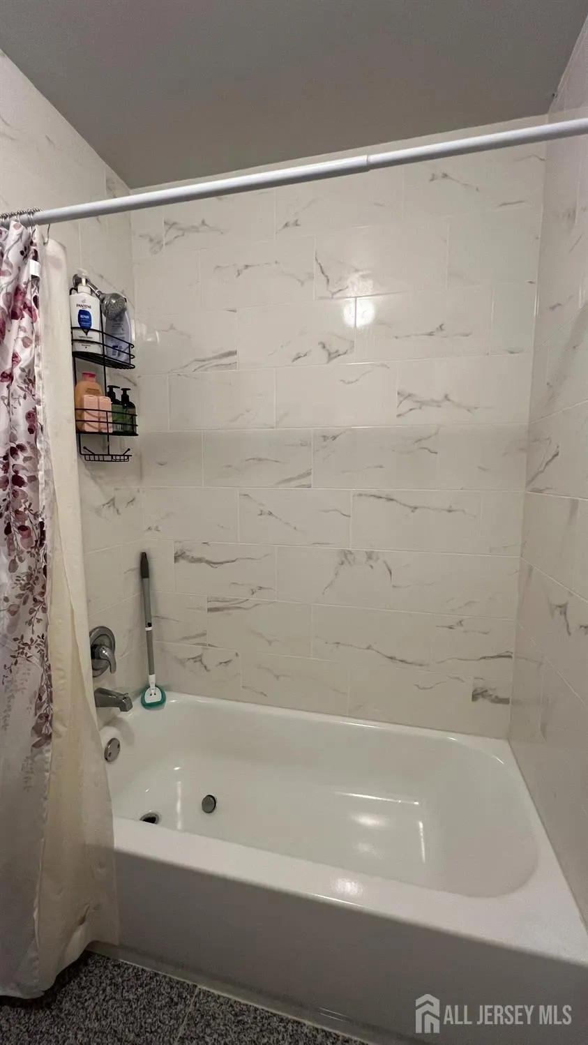 1210 Edison Glen Terrace Edison, NJ 08837