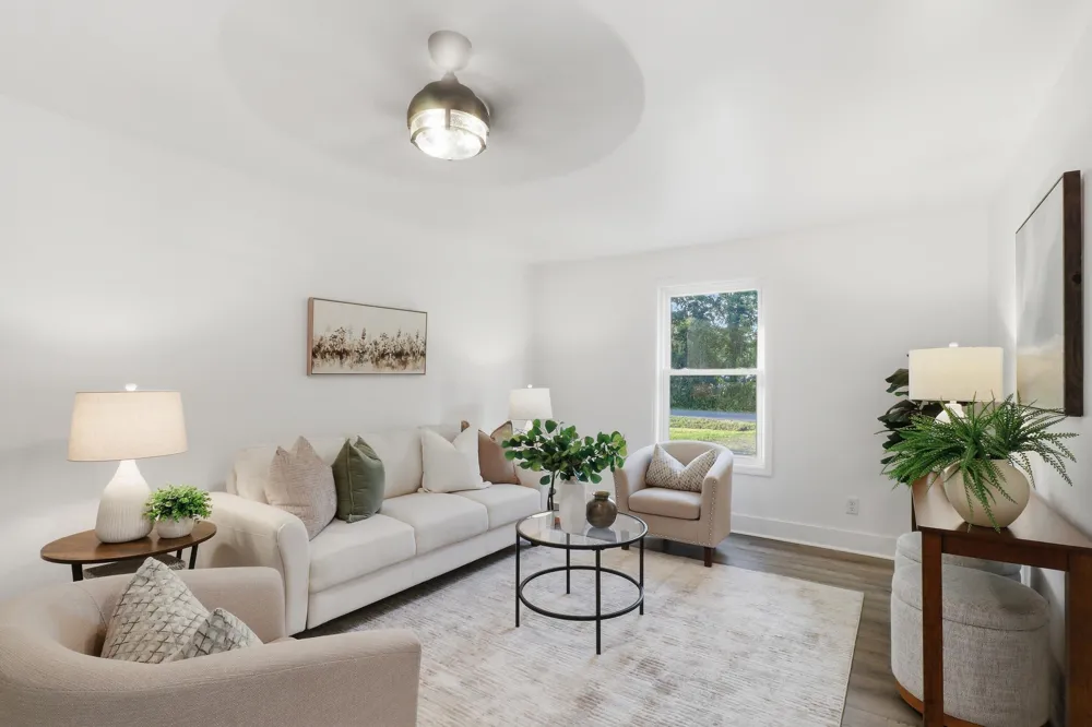 711 W James Avenue Rossville, GA 30741