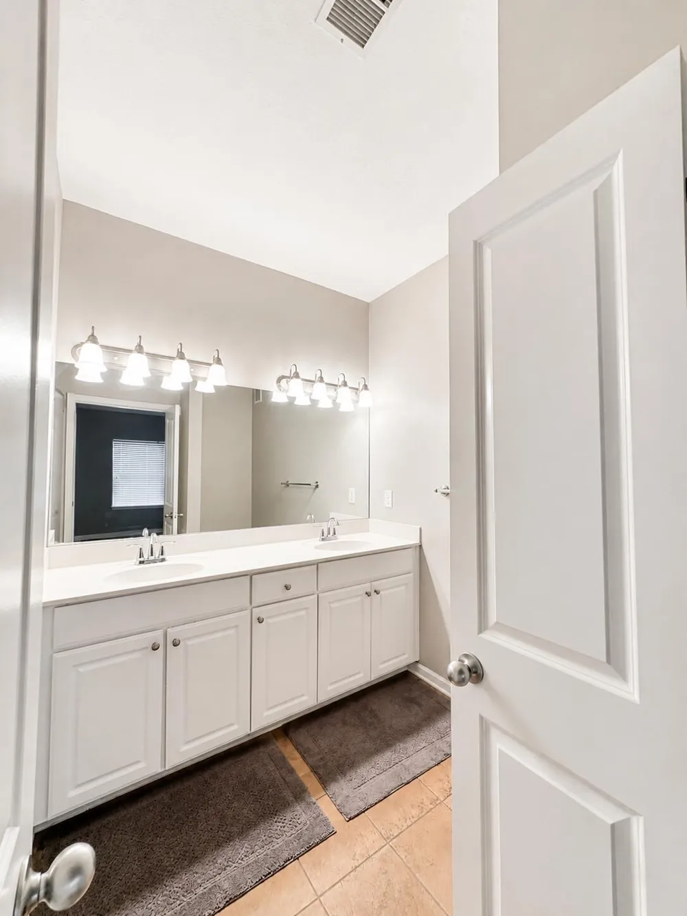 2206 Regency Court Chattanooga, TN 37421