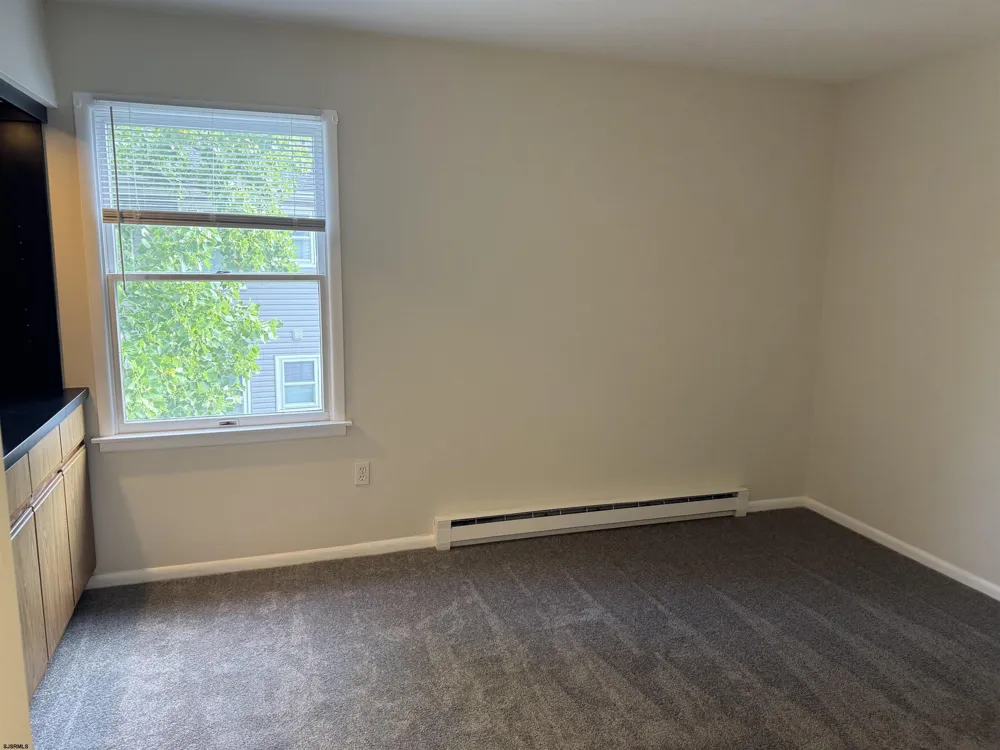 33 Lighthouse Dr Brigantine, NJ 08203
