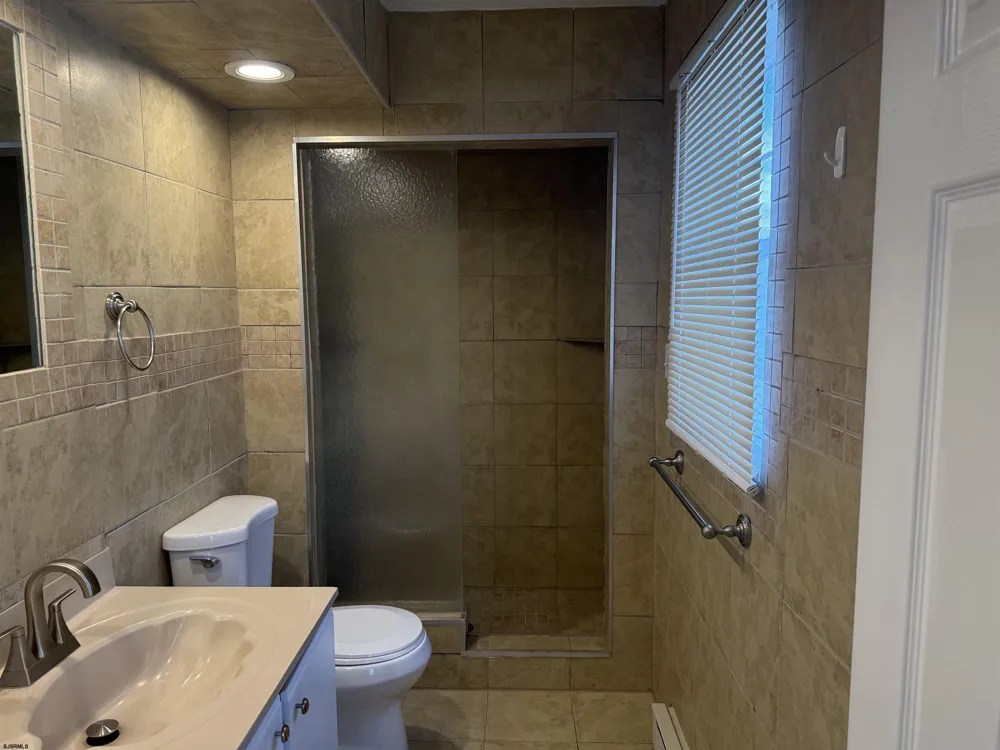33 Lighthouse Dr Brigantine, NJ 08203