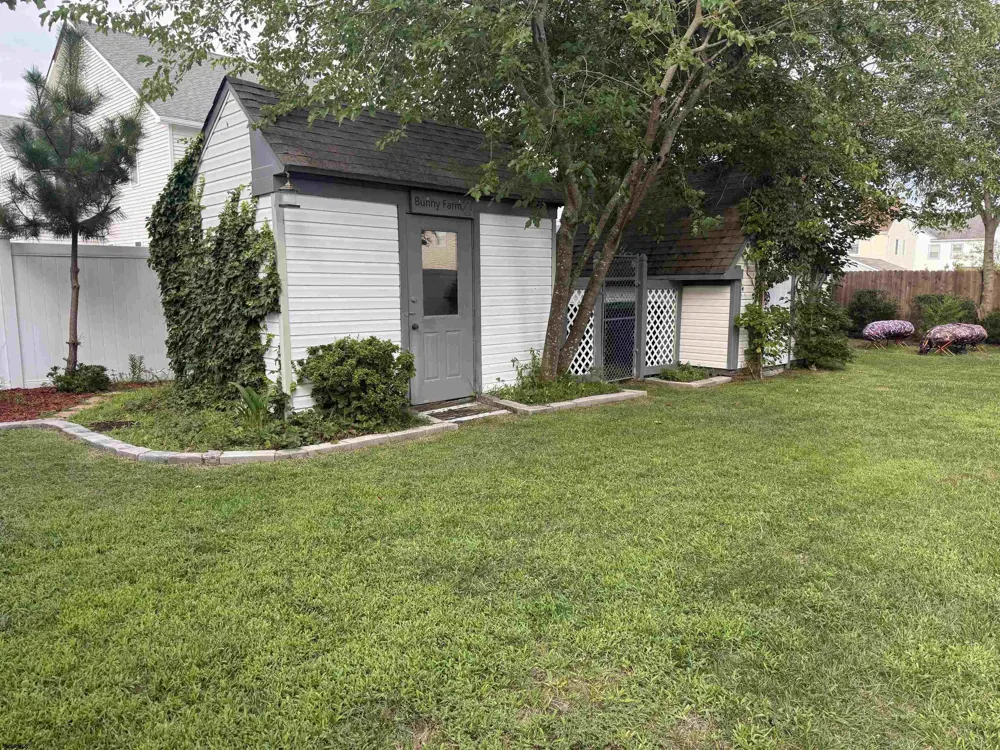 33 Lighthouse Dr Brigantine, NJ 08203