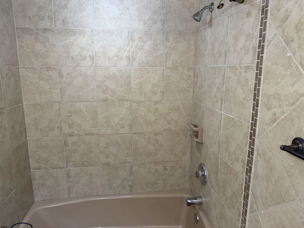 33 Lighthouse Dr Brigantine, NJ 08203