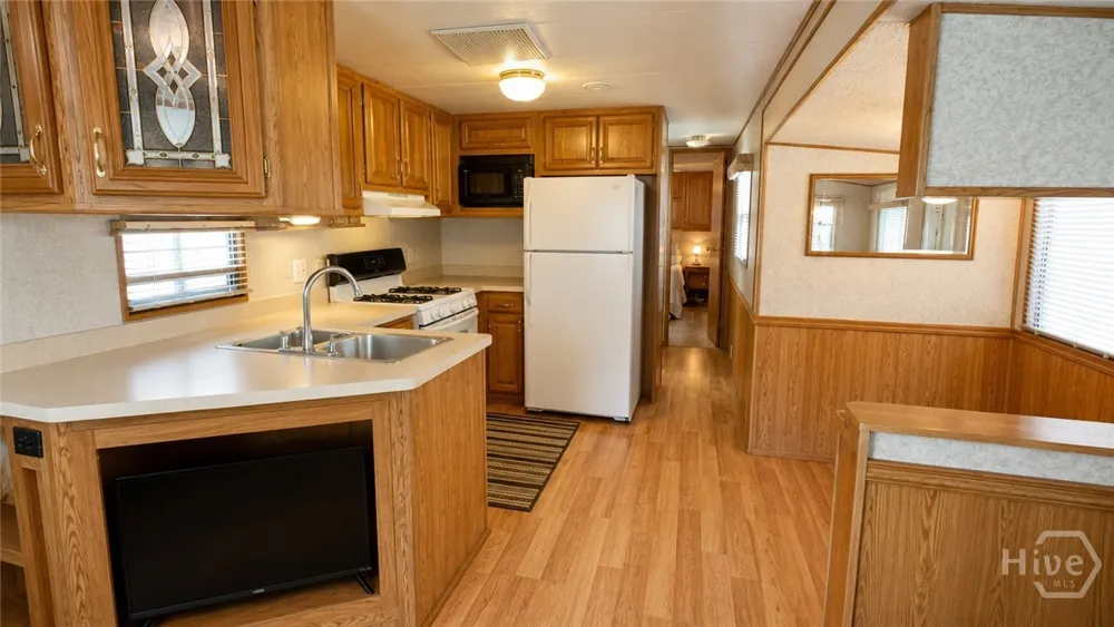 110 Admiral Drive Hartwell, GA 30643