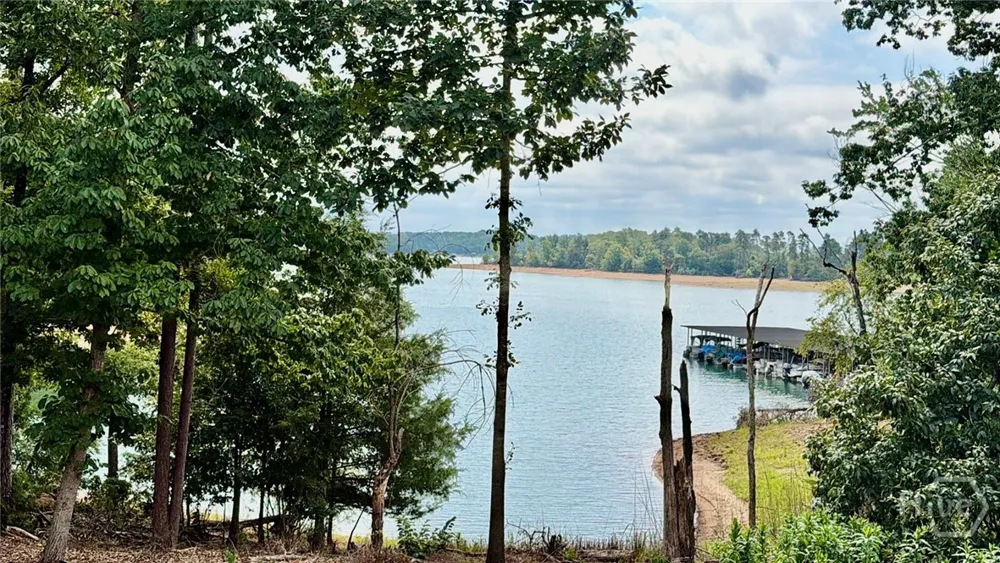 110 Admiral Drive Hartwell, GA 30643