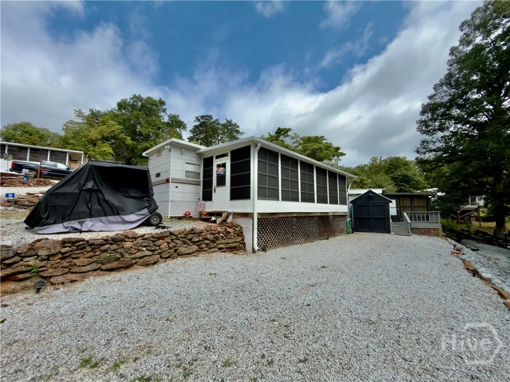 110 Admiral Drive Hartwell, GA 30643