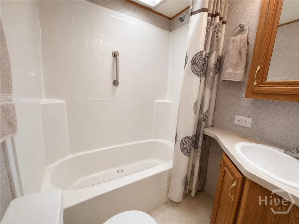 110 Admiral Drive Hartwell, GA 30643
