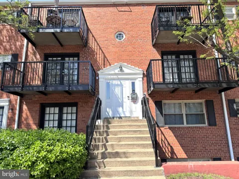 5929 QUANTRELL AVENUE #204