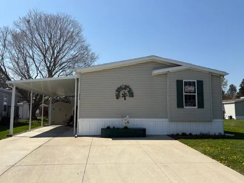 472 Flamingo St