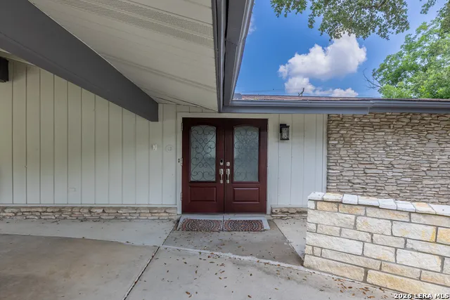 8722 Midcrown Windcrest, TX 78239