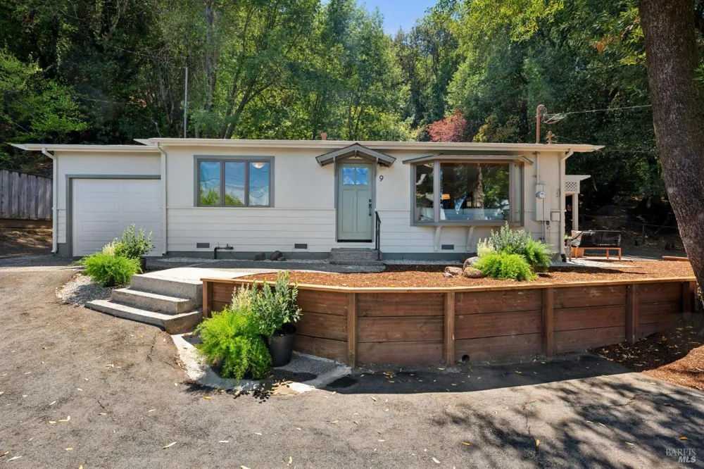 9 Francis Avenue San Anselmo, CA 94960