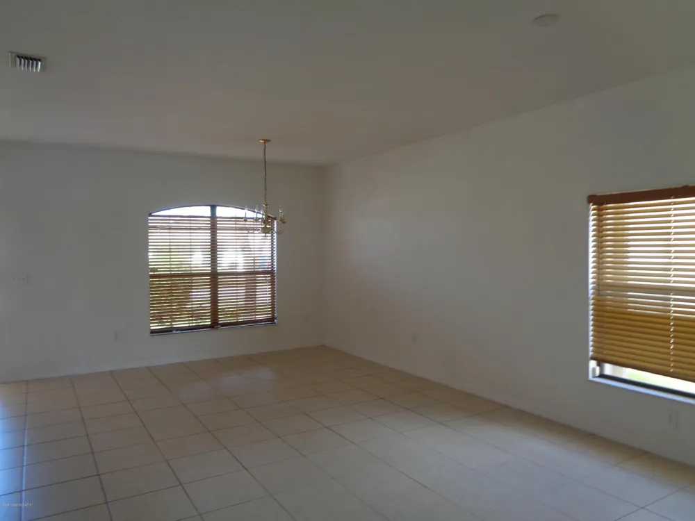 3337 Hoofprint Drive Melbourne, FL 32940