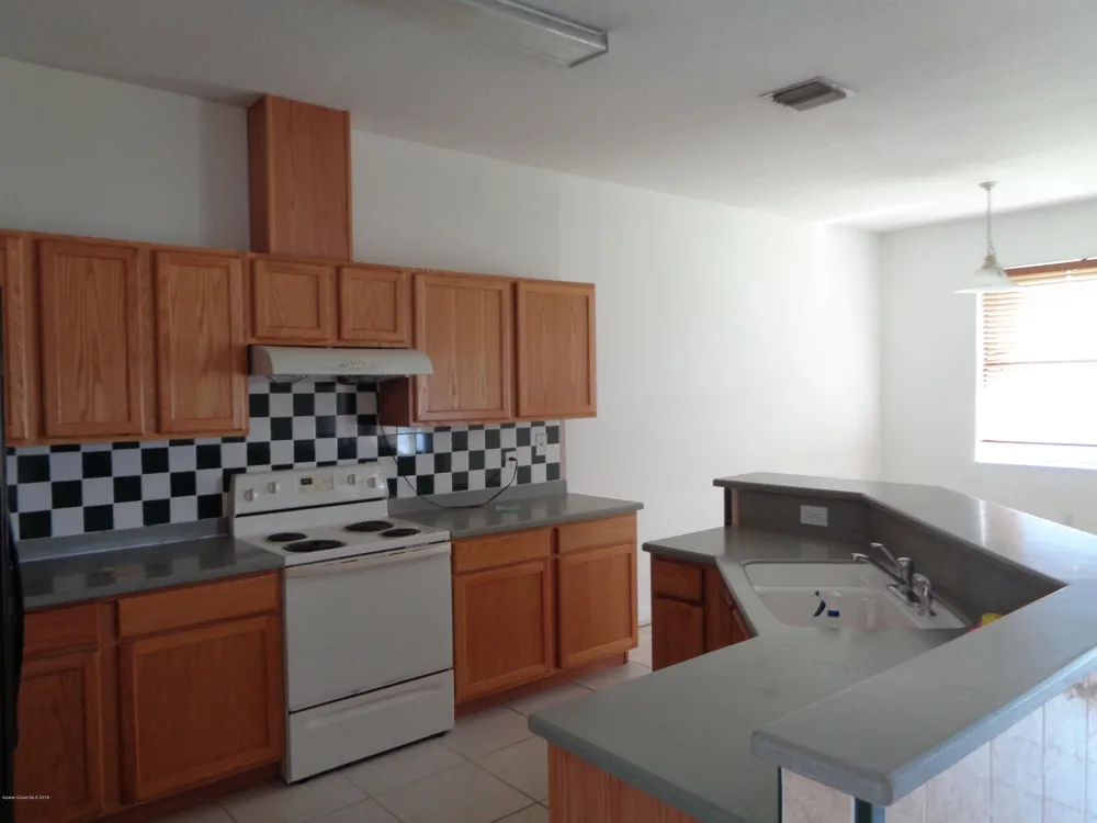 3337 Hoofprint Drive Melbourne, FL 32940