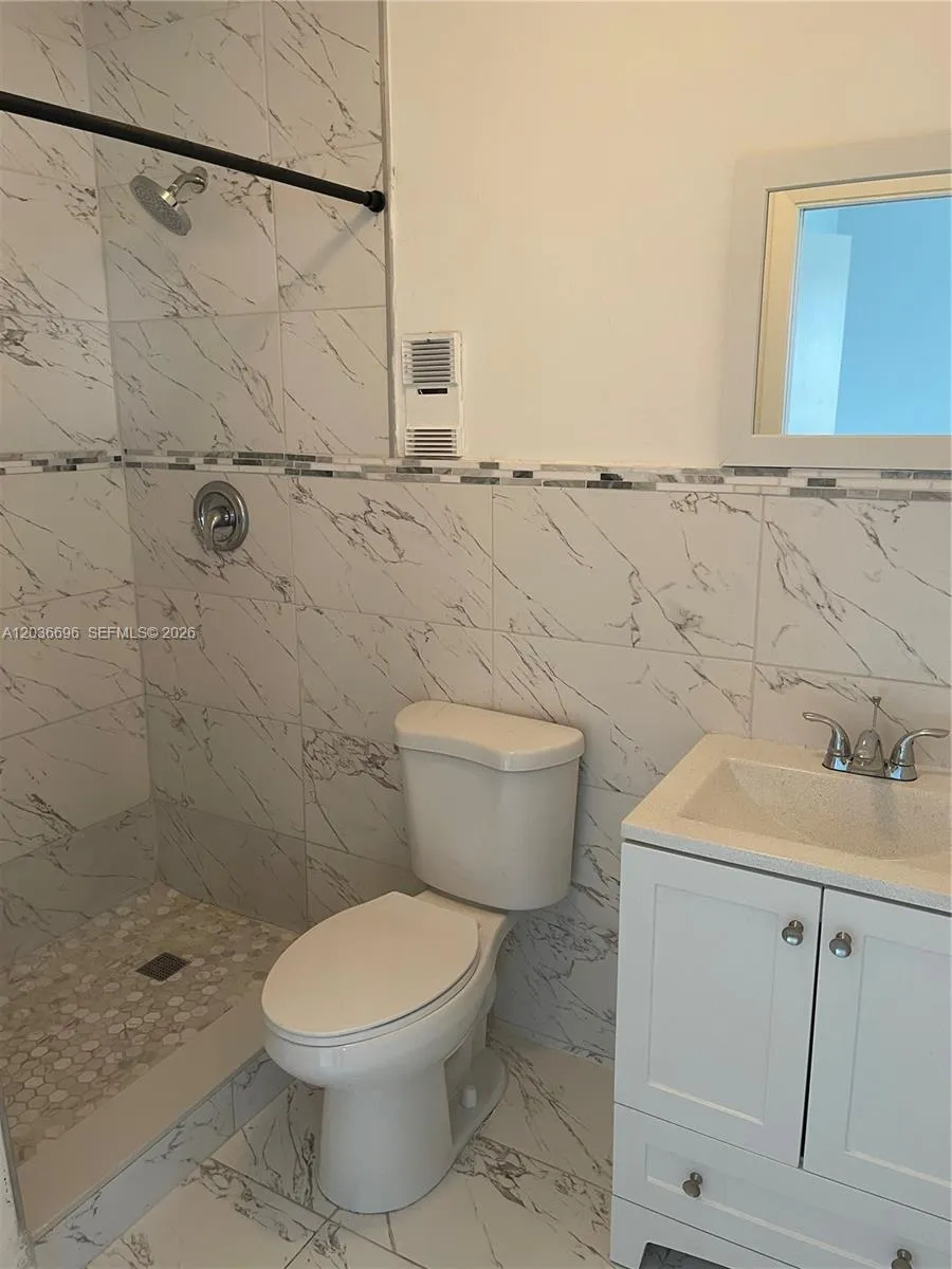 7510 SW 152nd Ave #B202 Miami, FL 33193