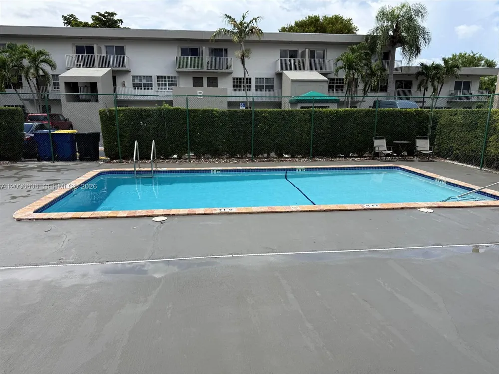7510 SW 152nd Ave #B202 Miami, FL 33193