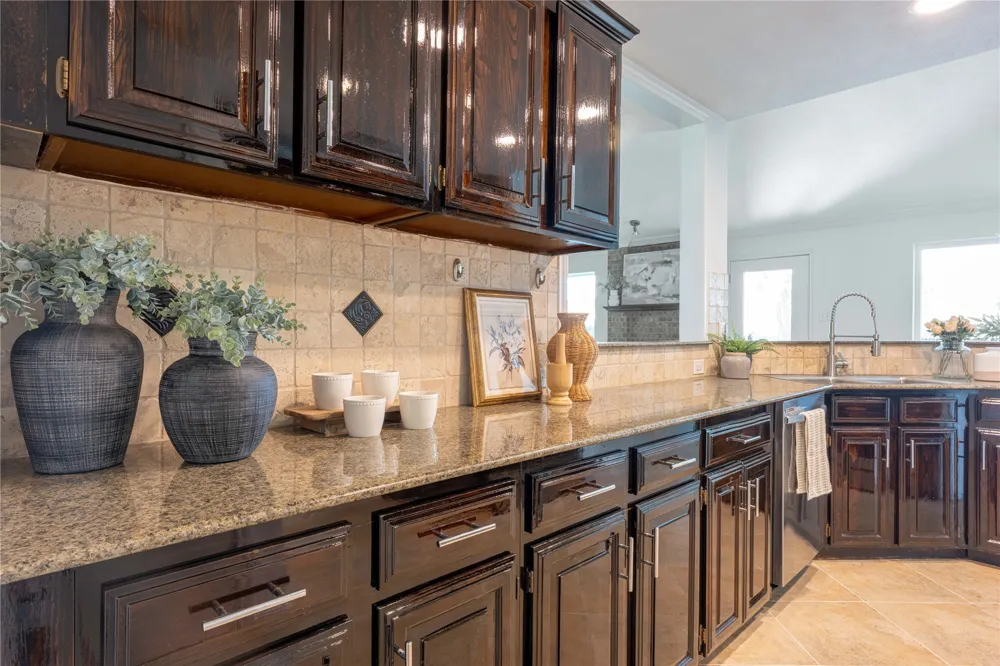 1734 Sterling Lane Lewisville, TX 75067
