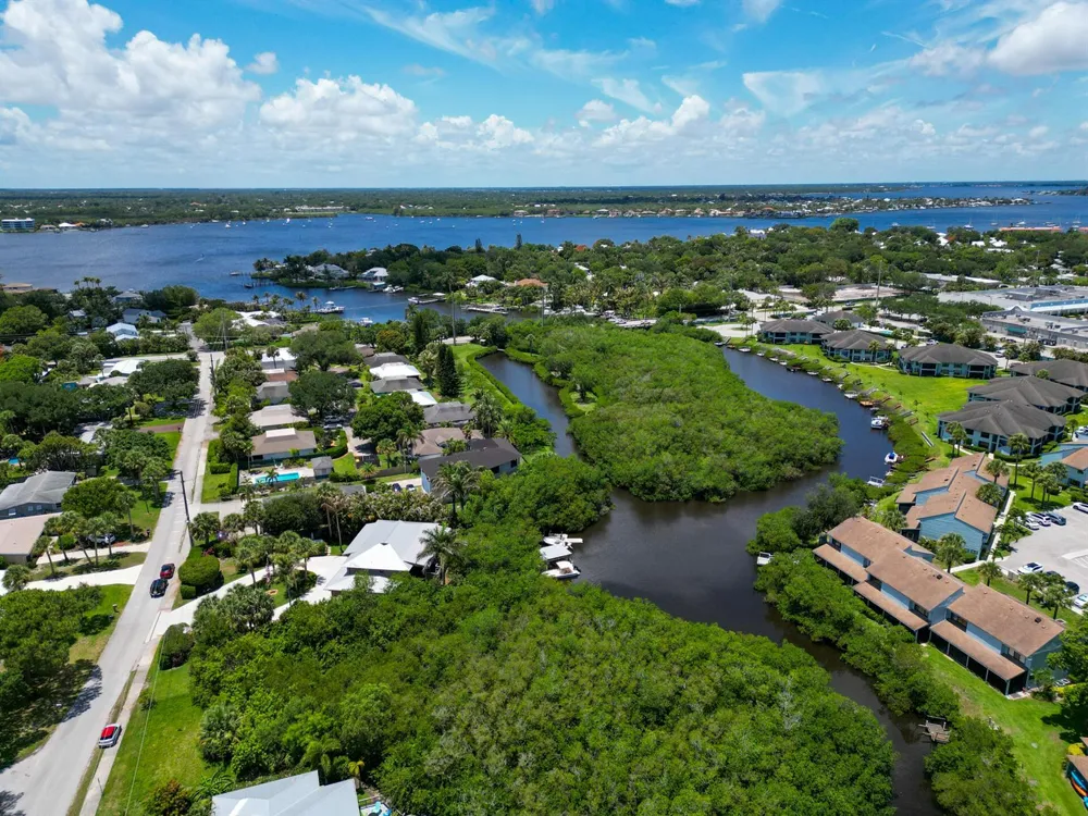 304 SW INDIAN GROVES DRIVE Stuart, FL 34994