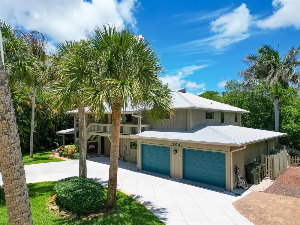 304 SW INDIAN GROVES DRIVE Stuart, FL 34994