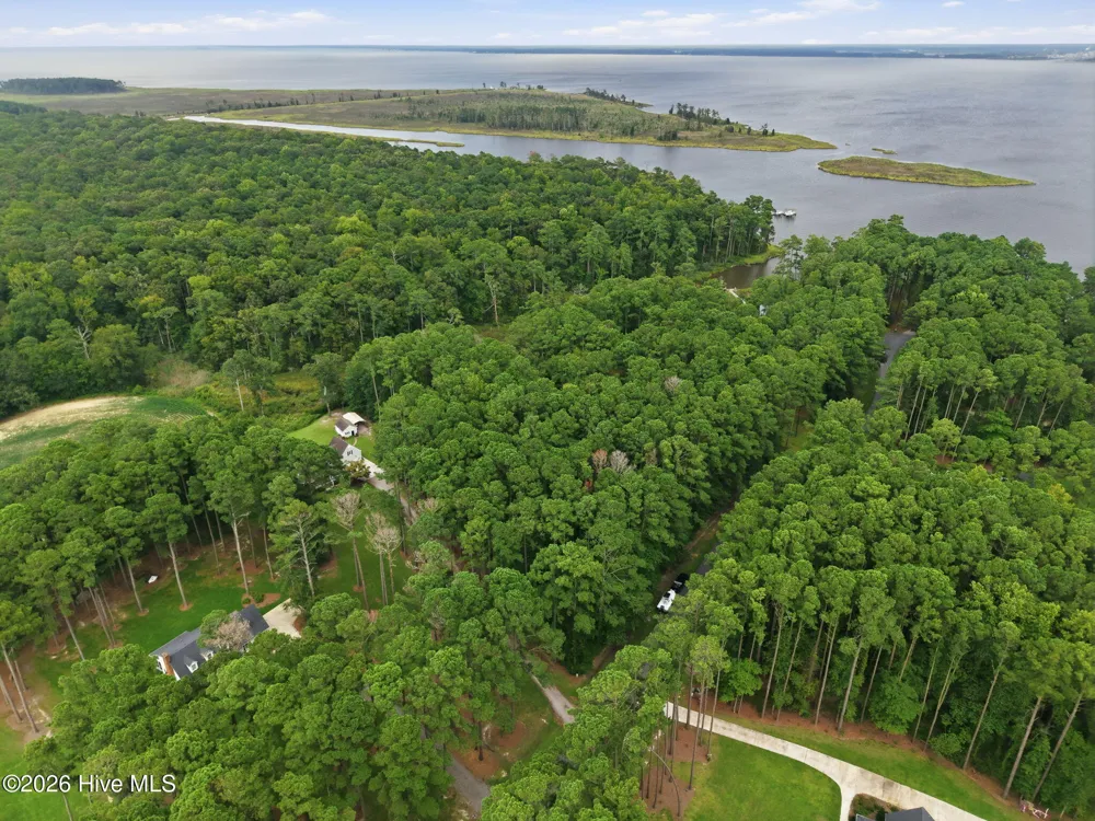 241 Mill Creek Lane Bath, NC 27808