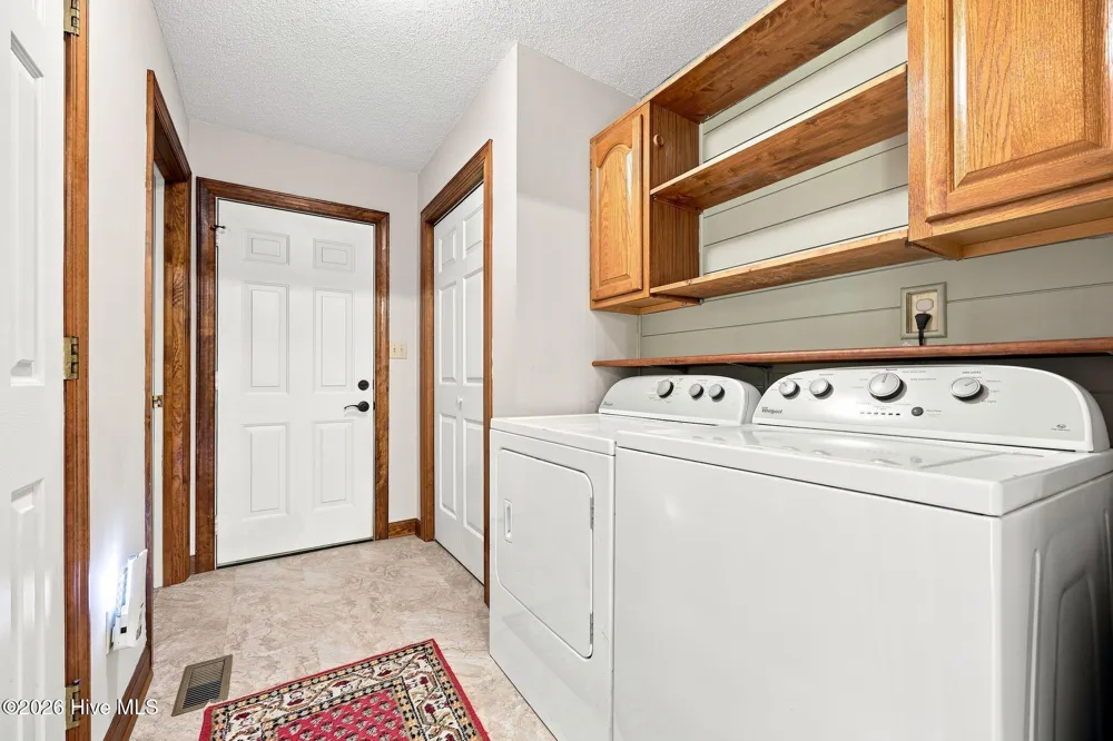 241 Mill Creek Lane Bath, NC 27808