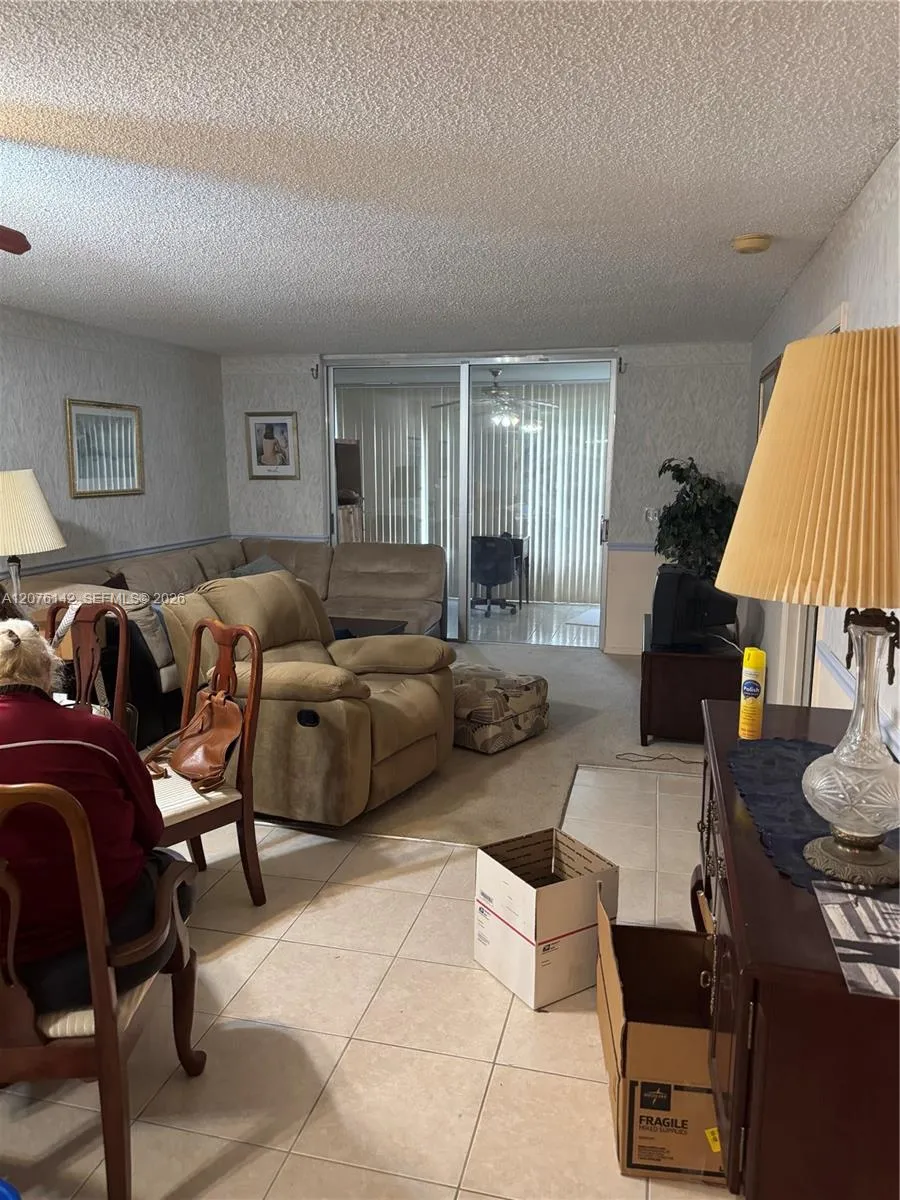 7640 NW 18th St #104 Margate, FL 33063