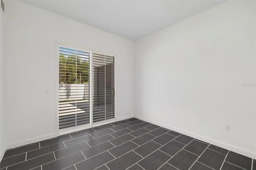 4524 RIVERWOOD AVENUE Sarasota, FL 34231