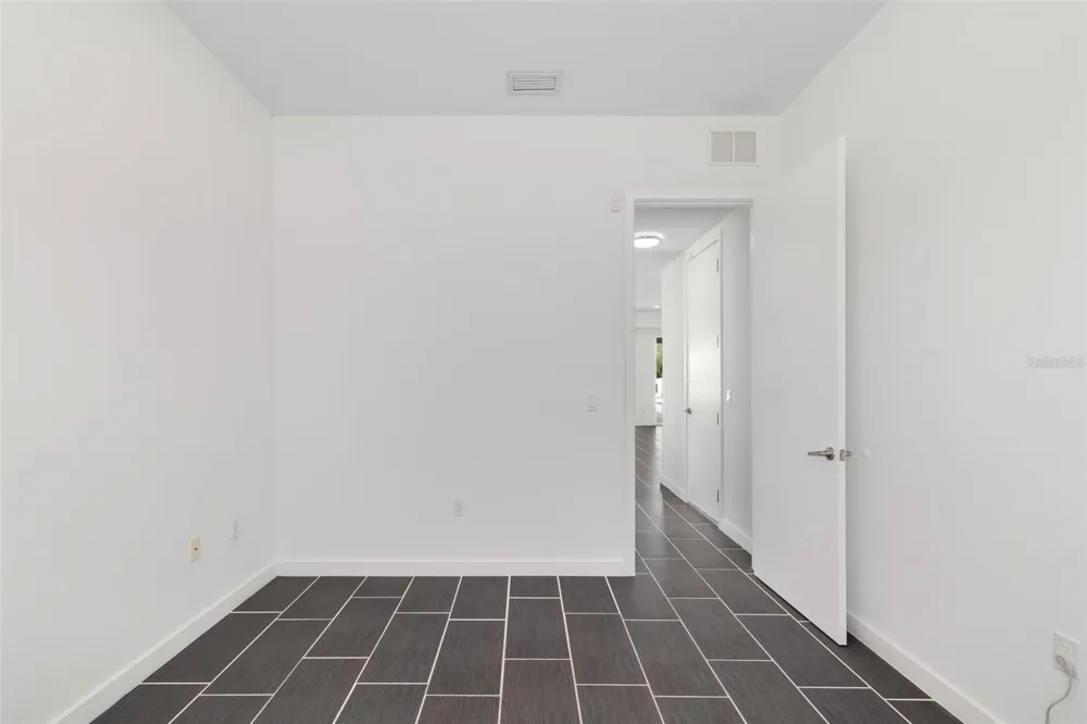 4524 RIVERWOOD AVENUE Sarasota, FL 34231