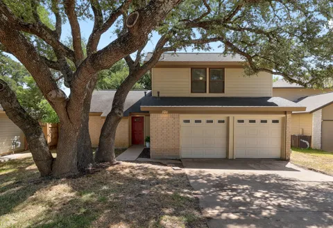 706 Milton Cove
